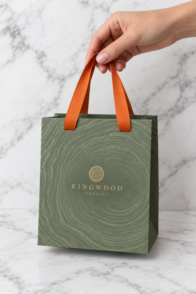 Elegant tree-ring gift bag